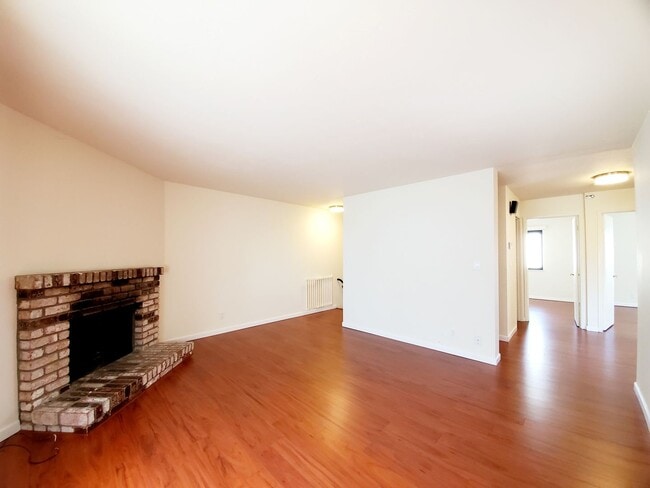Photo - 25 Lewis Ave