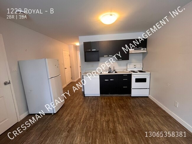 Photo - 2 Bed, 1 Bathroom Basement Suite! Unit B