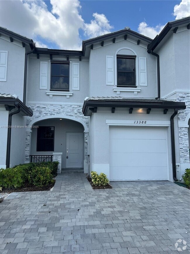 Building Photo - 13388 SW 286th St Rental