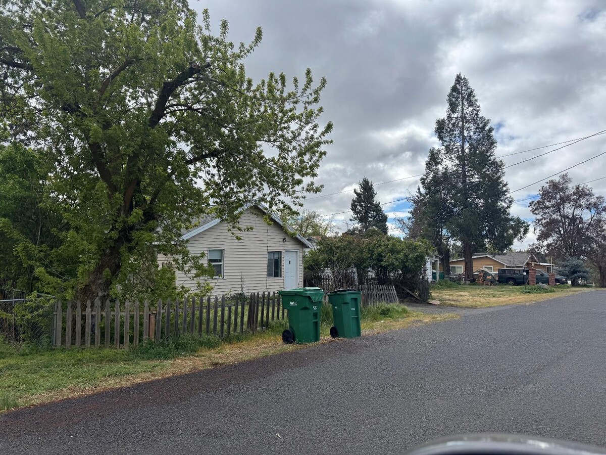 Photo - 3427 Chelsea St