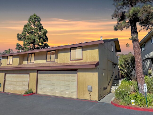 Great 3B/2BA Townhome in Vista! - Great 3B/2BA Townhome in Vista!