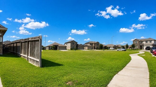 Photo - 21422 Chester Cliff Ln