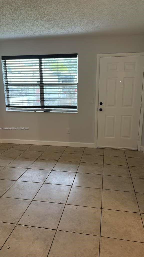 Photo - 400 NW 65th Ave Unidad 118