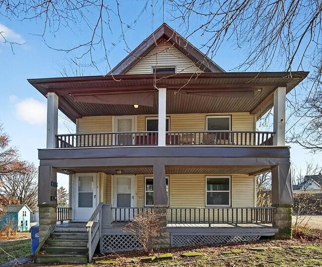 Building Photo - 2-Bed Ready Now Unit DN