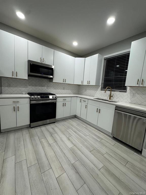 Building Photo - 588 W Broadway Unit 1