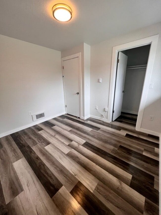 Photo - Arise Station