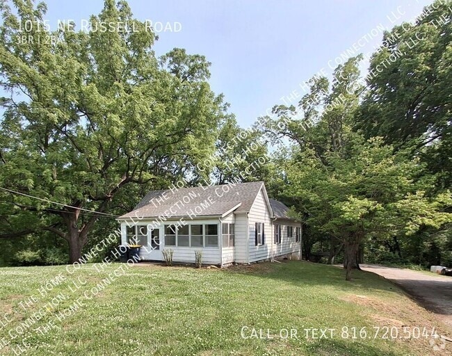 Building Photo - 1015 NE Russell Rd. Rental
