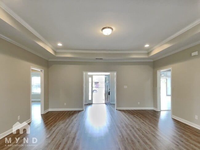 Photo - 214 Balota St