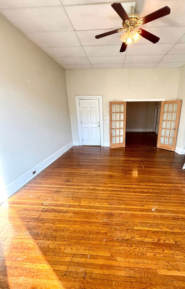 Photo - 241 N Queen St Unit 3