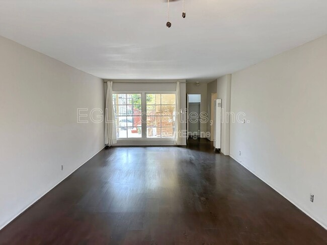 Photo - 7941 Blackburn Ave