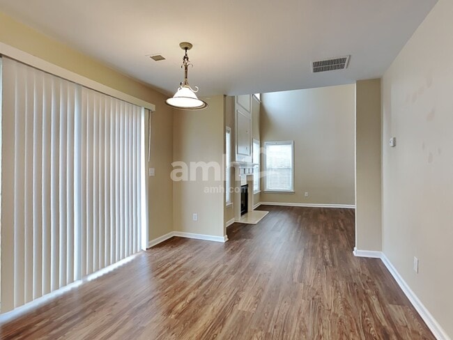 Photo - 4362 Walforde Blvd