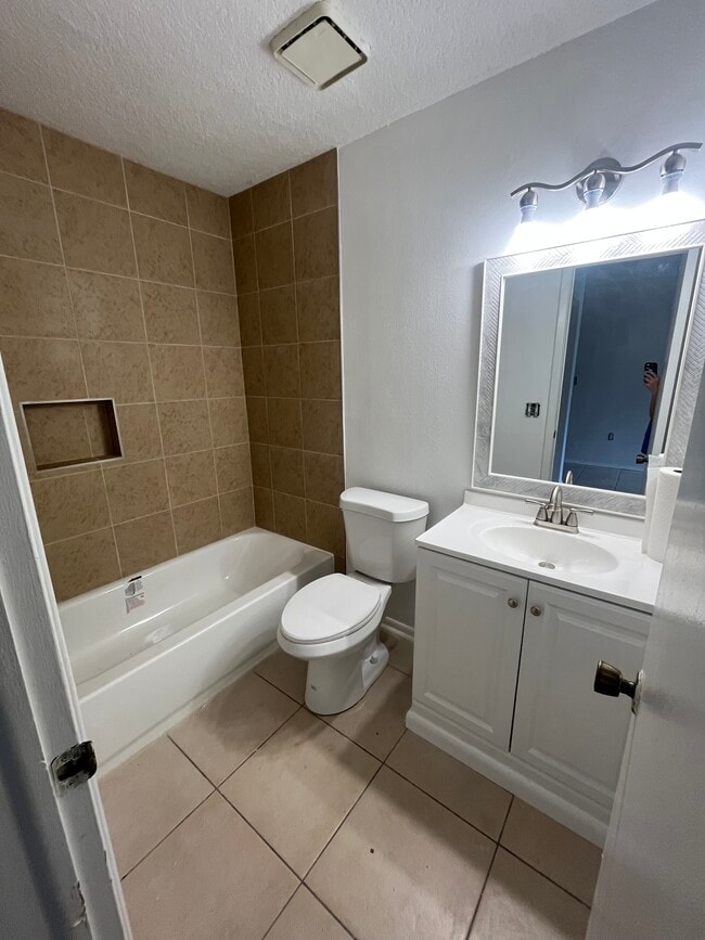 Photo - 2846 Bradley Ct