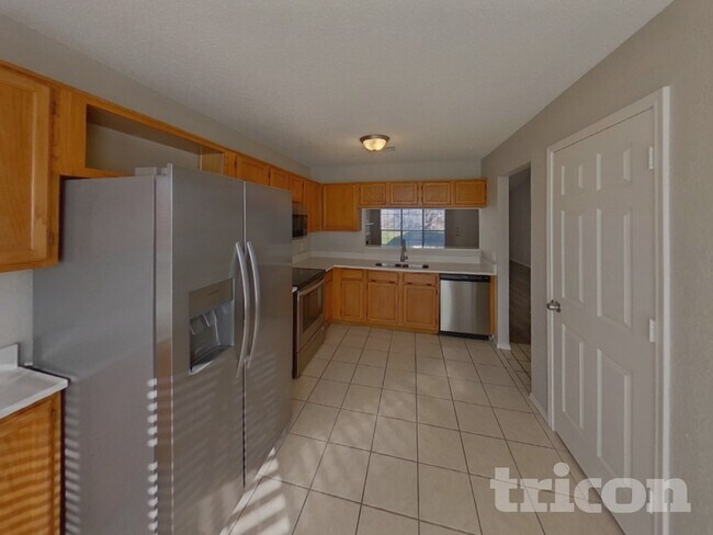 Photo - 2628 Dahlia Dr