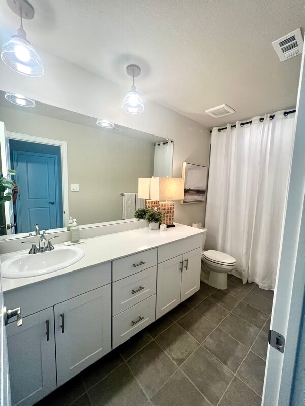 Photo - 2712 Big Bend Mews
