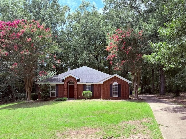 Photo - 11 Twin Oaks Ln