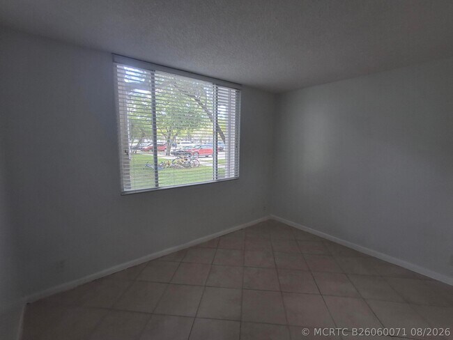 Photo - 741 Lyons Rd Unit 17107