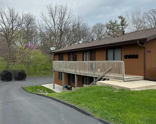 Photo - 3309 West St