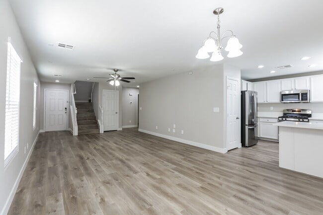 Photo - 10210 Nolinas St