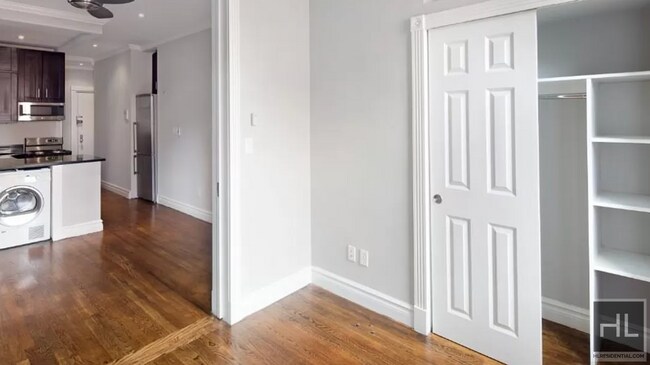 Photo - MOTT ST. Unidad 17