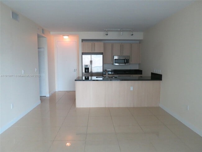 Photo - 1111 SW 1st Ave Unidad 1024-N