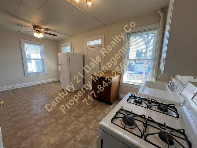 Photo - 3 Bedroom 1 Bath home in Central York School District Unidad 2nd Floor