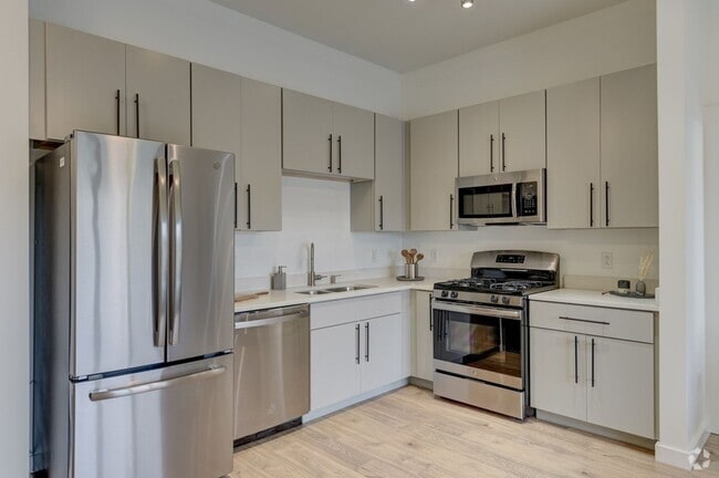 Building Photo - Sleek 2 bedroom 2 bath condo in the gulch