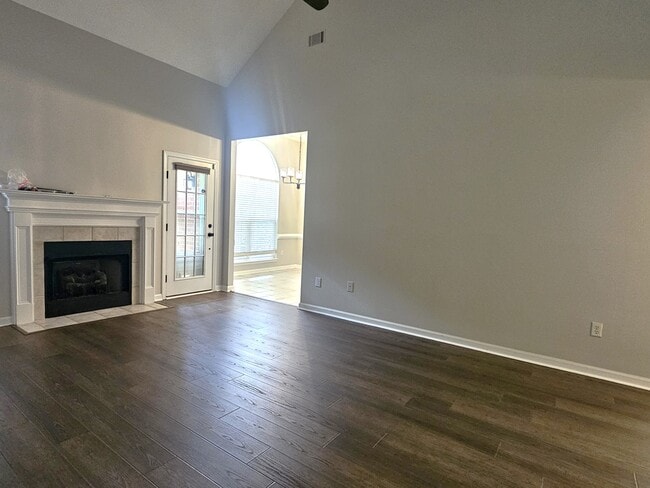 Photo - 309 Burgamy Way