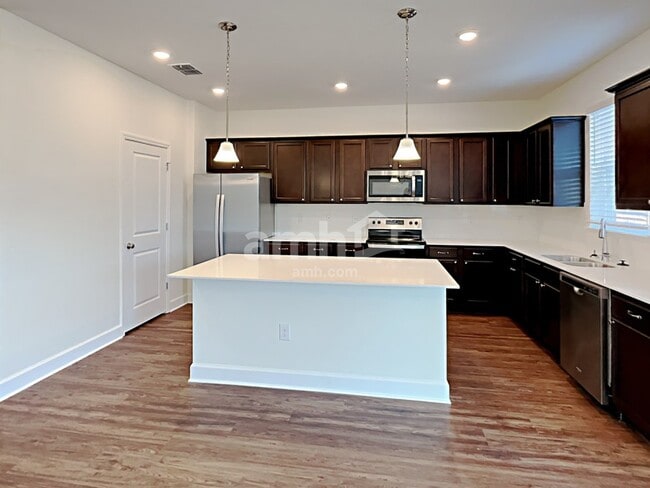 Photo - 1009 Walden Woods Dr