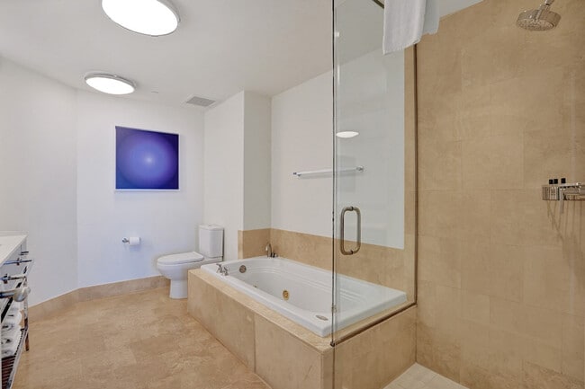4401 Collins Ave Unit SI ID1540436P