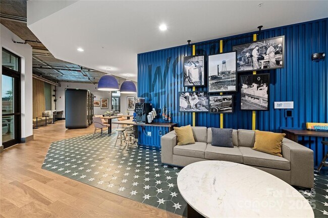 Photo - 110 Razades Wy Unit B1