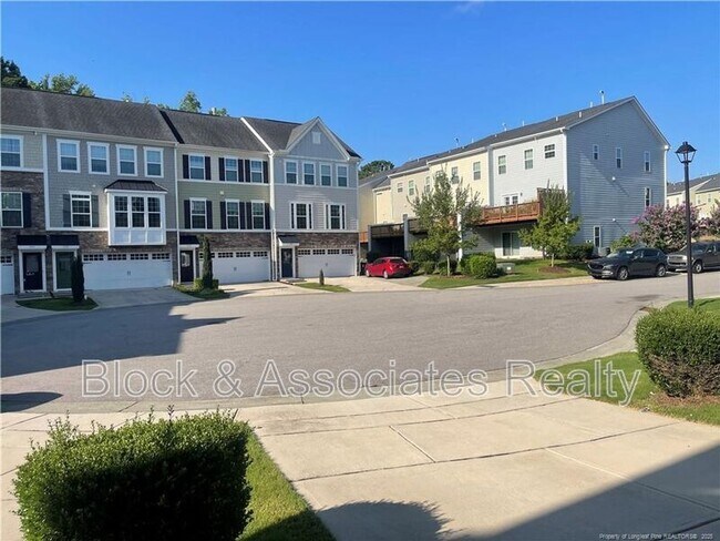 Photo - 1112 Boxcar Way