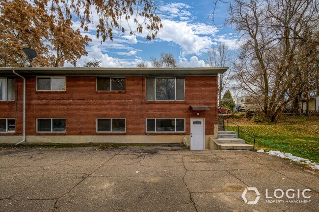 Building Photo - 3151 Quincy Ave Unit 2