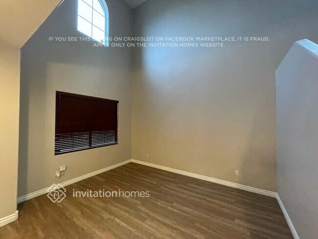 Photo - 5492 Oatfield St