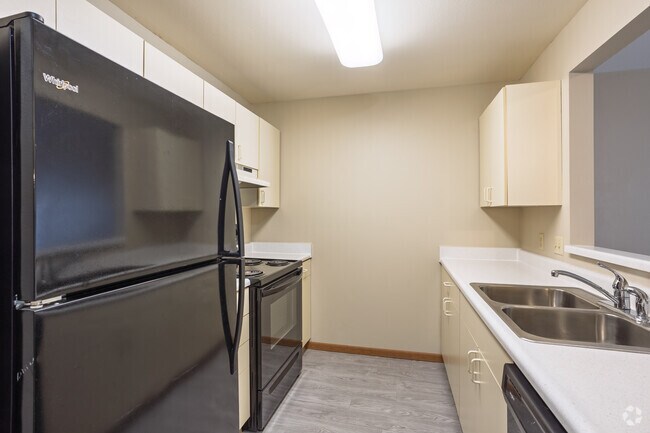 1BR, 1BA - 653SF - Kitchen