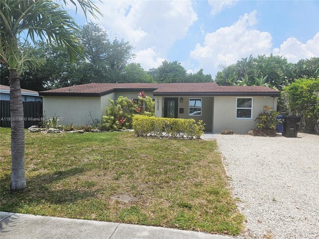 Photo - 18380 NE 21st Pl Casa