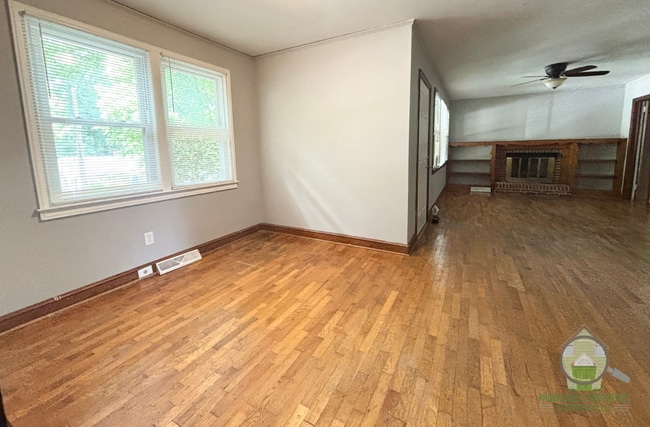 Photo - 206 Von Hollen Dr