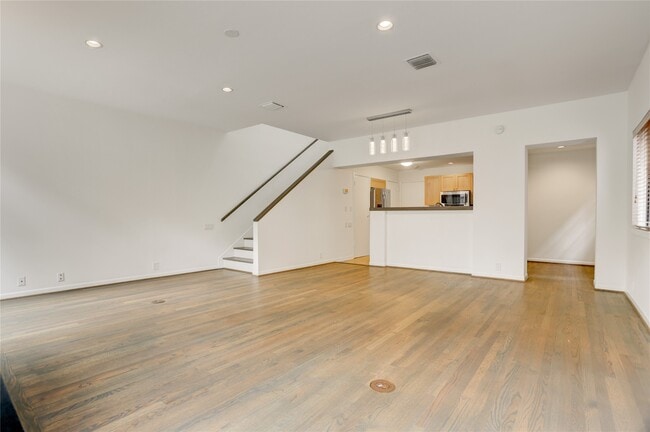 Photo - 2629 Wroxton Rd Unidad A