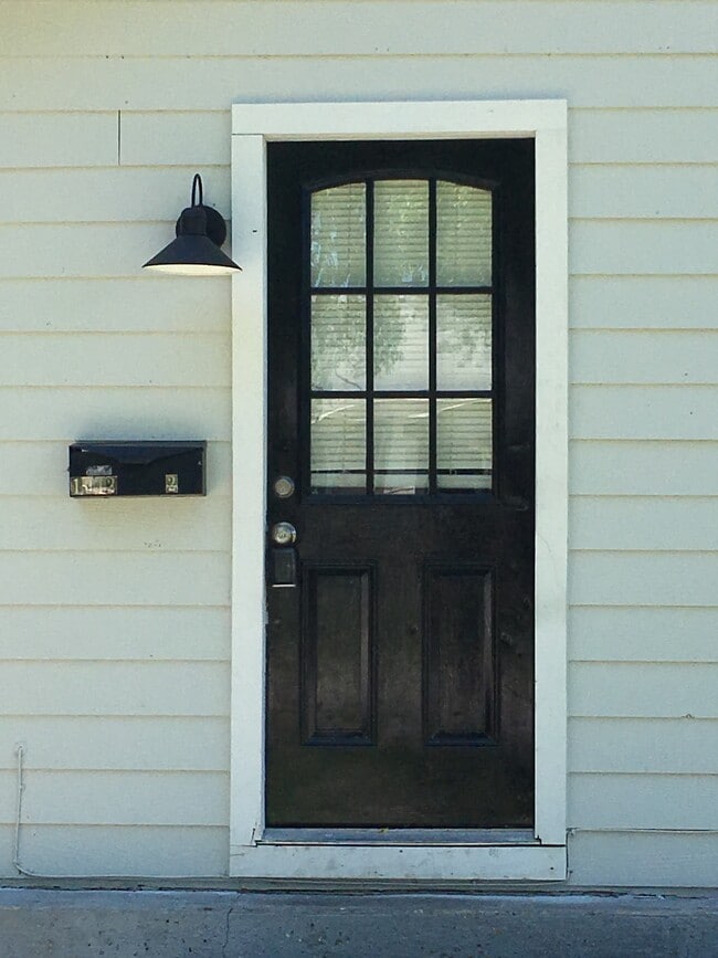 Photo - 1042 W Lynwood Ave
