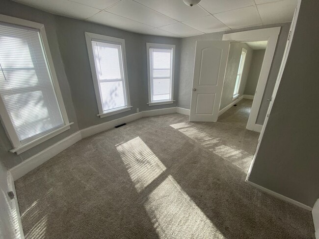 Photo - FRI1011 Unit 1