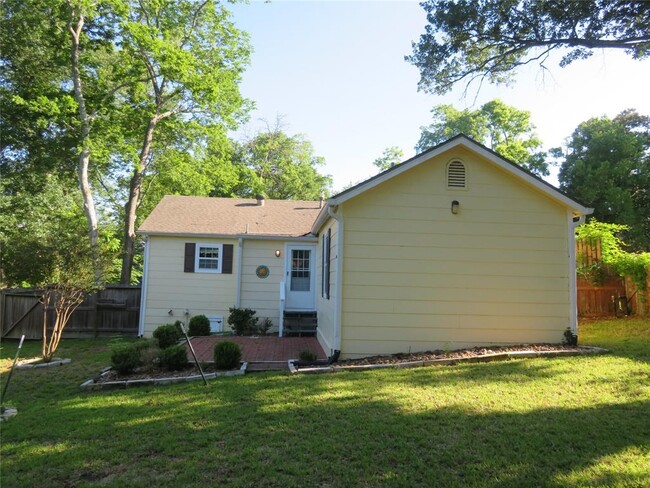 Photo - 1609-13 1/2 13th 1/2 St House