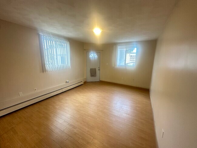 Photo - 90 Albion St