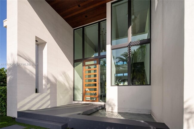 Photo - 128 Fiesta Way