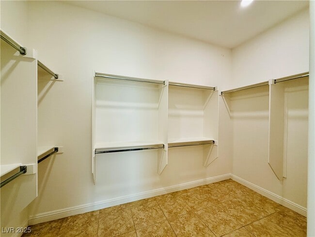 Building Photo - 7404 Eggshell Dr