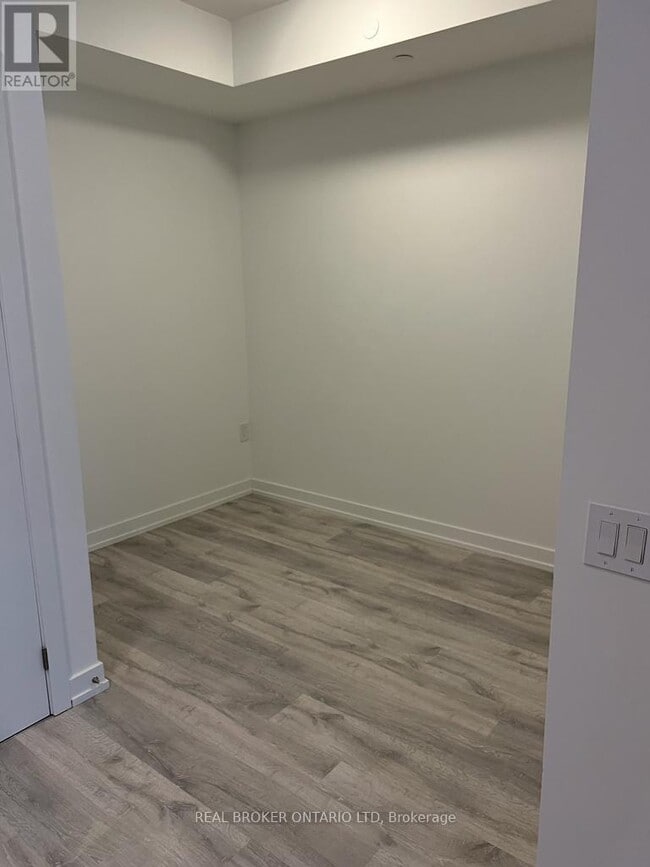 Photo - 7 Golden Lion Heights Unité N426