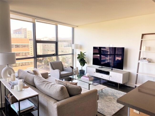 Building Photo - 480 Mission Bay Boulevard North Rental