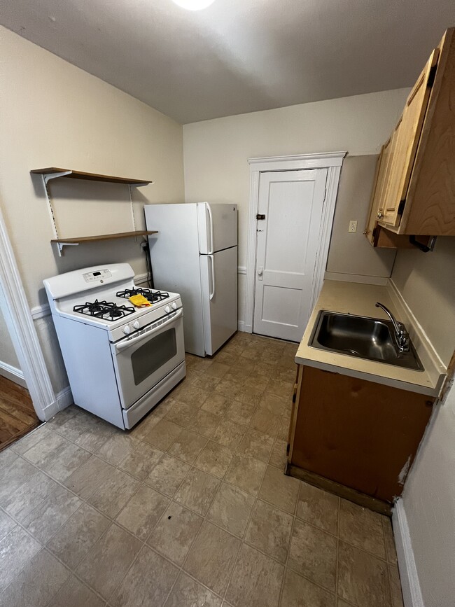 Building Photo - 129 N Washington St Unit 21 Rental