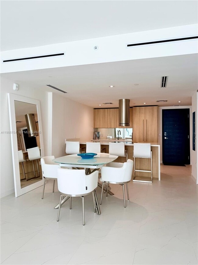 9901 W Bay Harbor Dr Unit 505
