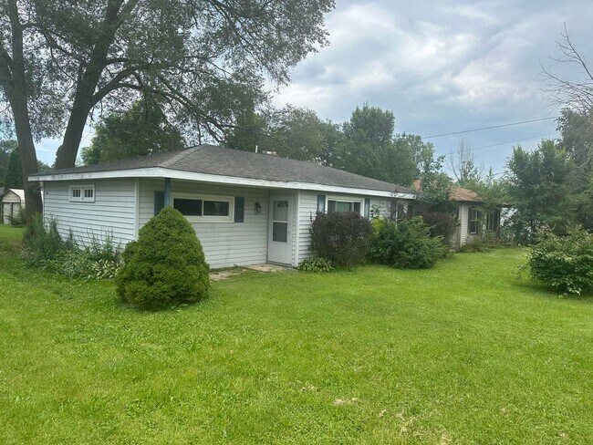 Ranch style home - Ranch style home