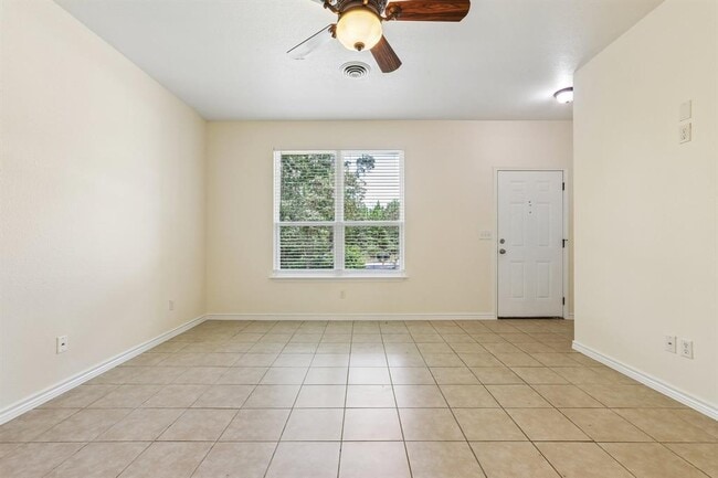 Photo - 133 N Kanaio Dr