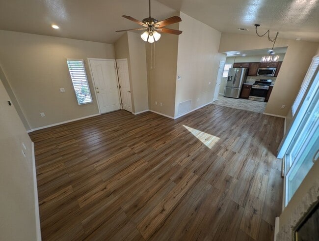 Photo - 9729 Buckhorn Dr